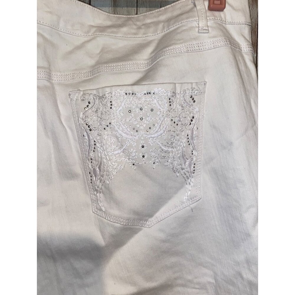 Women's Gloria Vanderbilt White Denim Cropped Capris Jeans 18W Slimming Effect - Picture 12 of 16